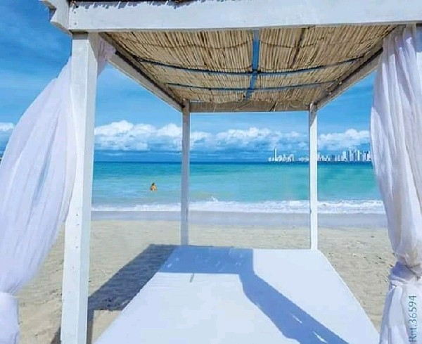 ISLA ARENA PLAZA