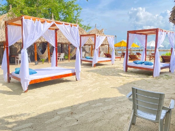 MARENA BEACH