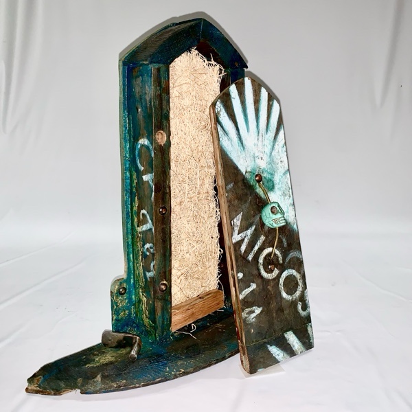 Wooden Bottle Storage Box Skull - TED1175