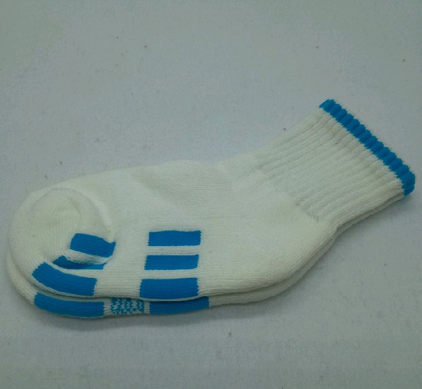 1 Kiddies Sport - White - Size 6 - 9