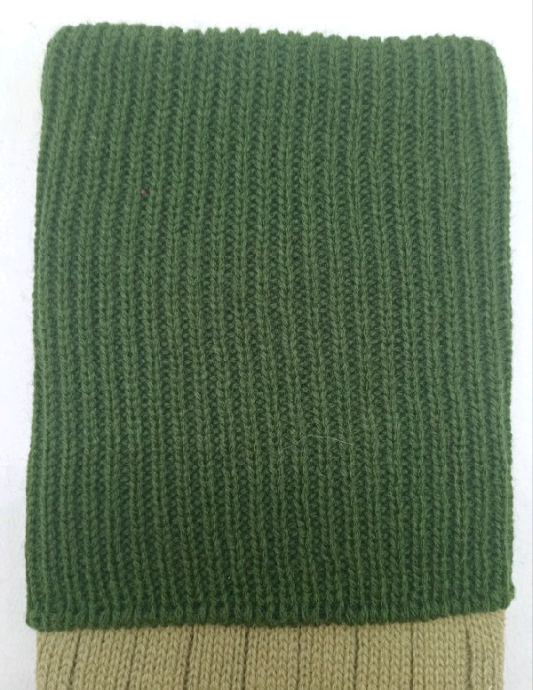 Khaki Golfhose with Olive Green Turnover
