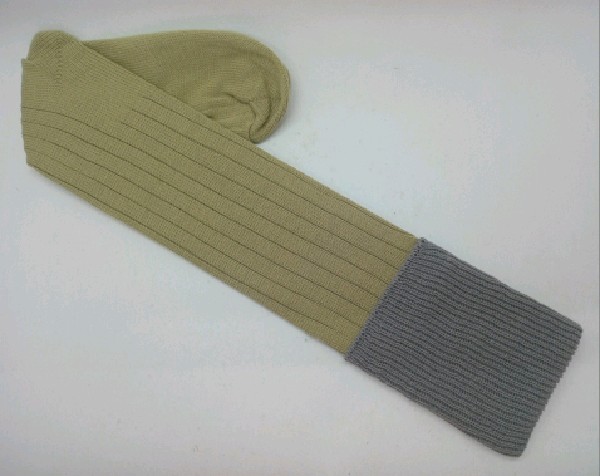 Khaki Golfhose with Light Grey Turnover
