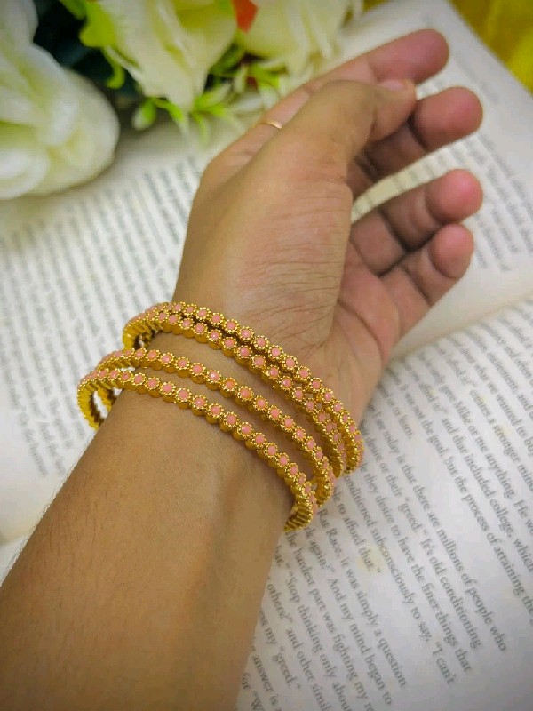 P115-Bangles
