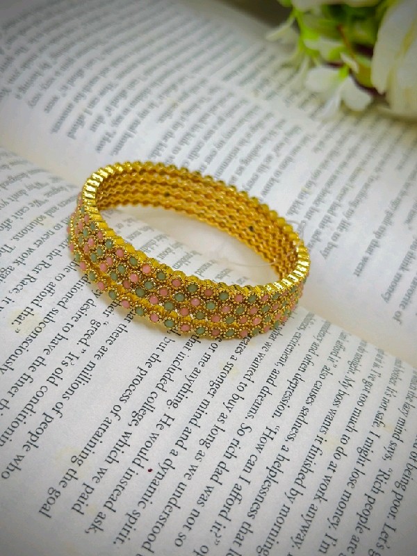P116-Bangles