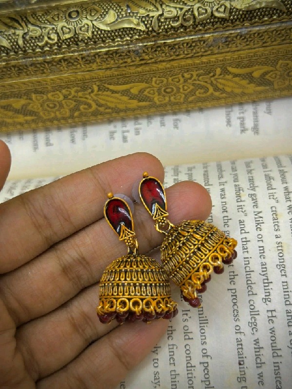 P107-Earrings