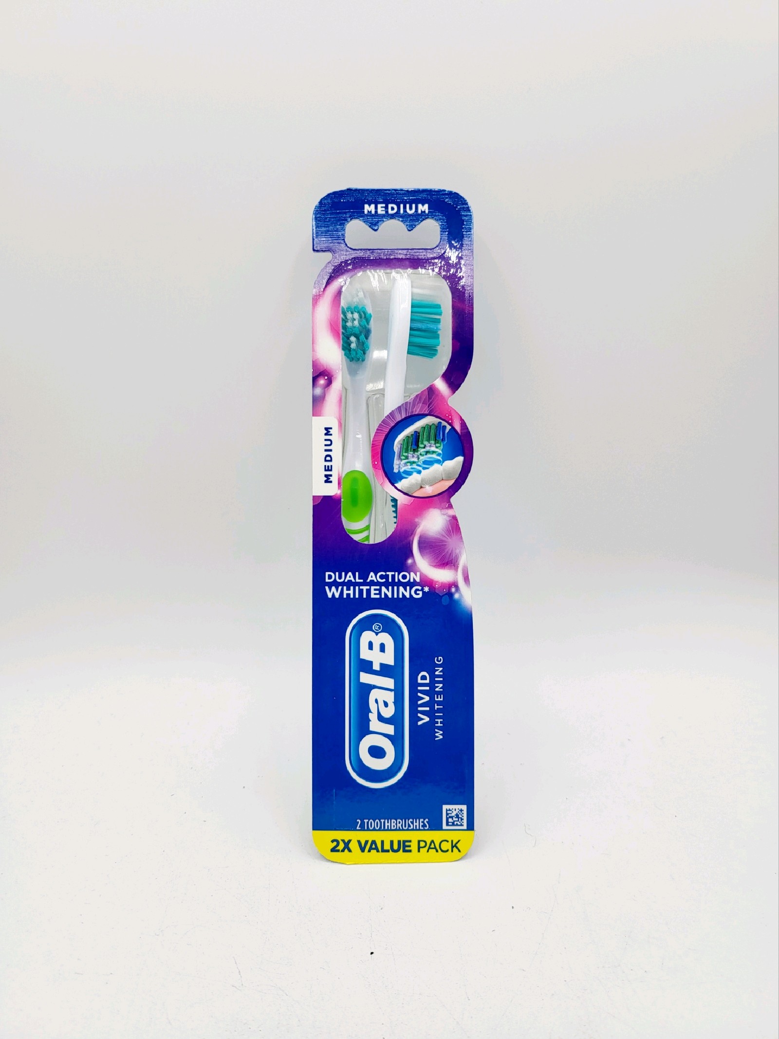 Oral B Toothbrush Medium